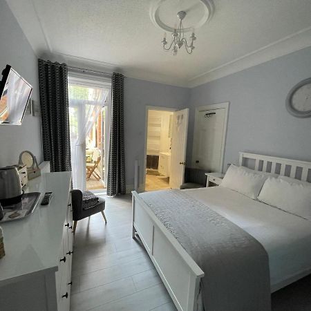 Kates'S Place Ulwell Экстерьер фото